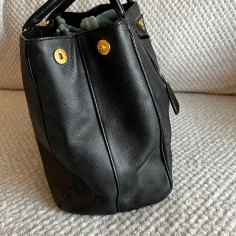 PRADA Saffiano Medium Tote with dust bag - Picture 4 of 4